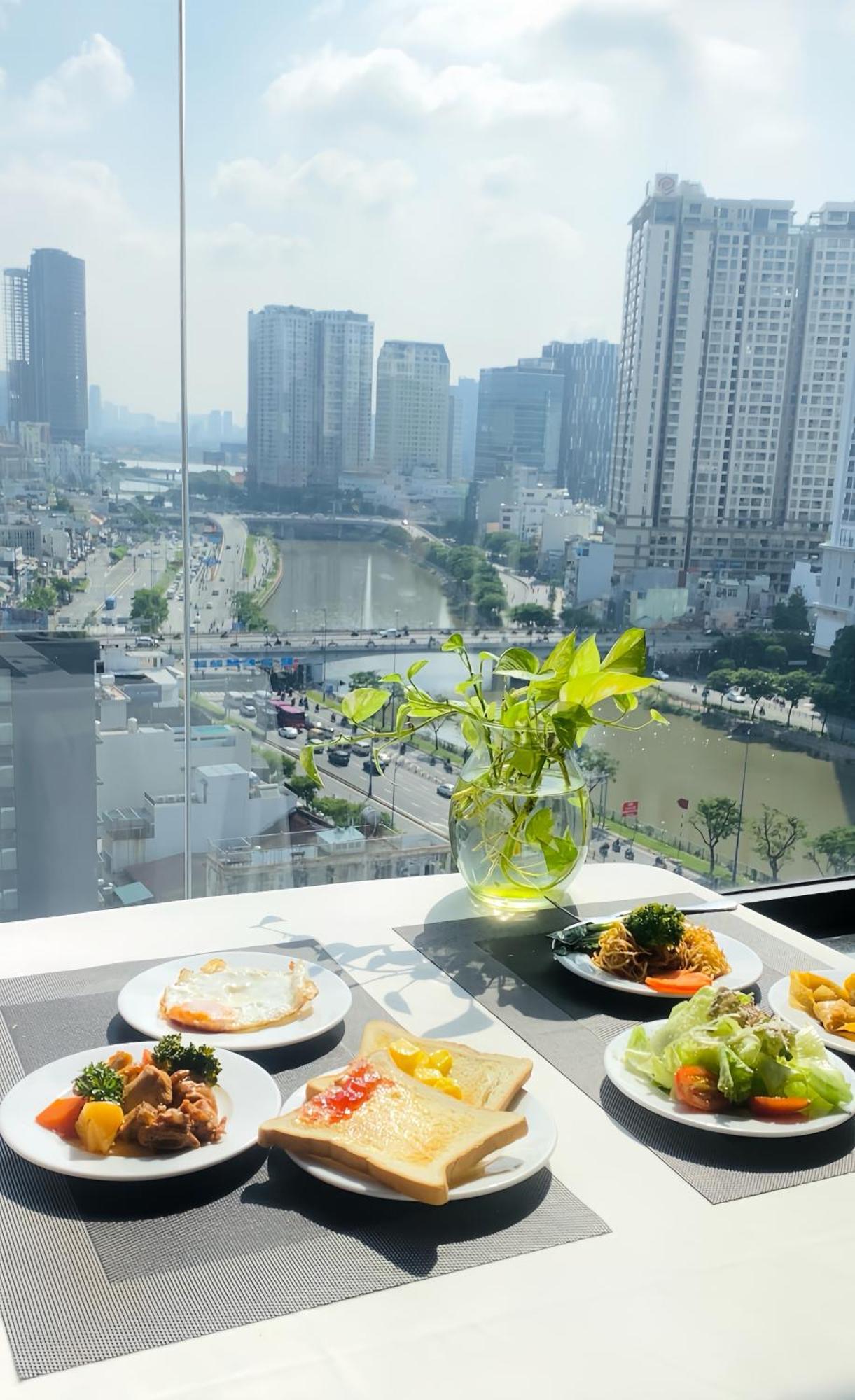 Huazhu Hotel Ho Chi Minh City Exterior photo